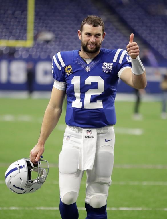 Peyton Manning Catches Up With Andrew Luck Before Sunday's Colts Win