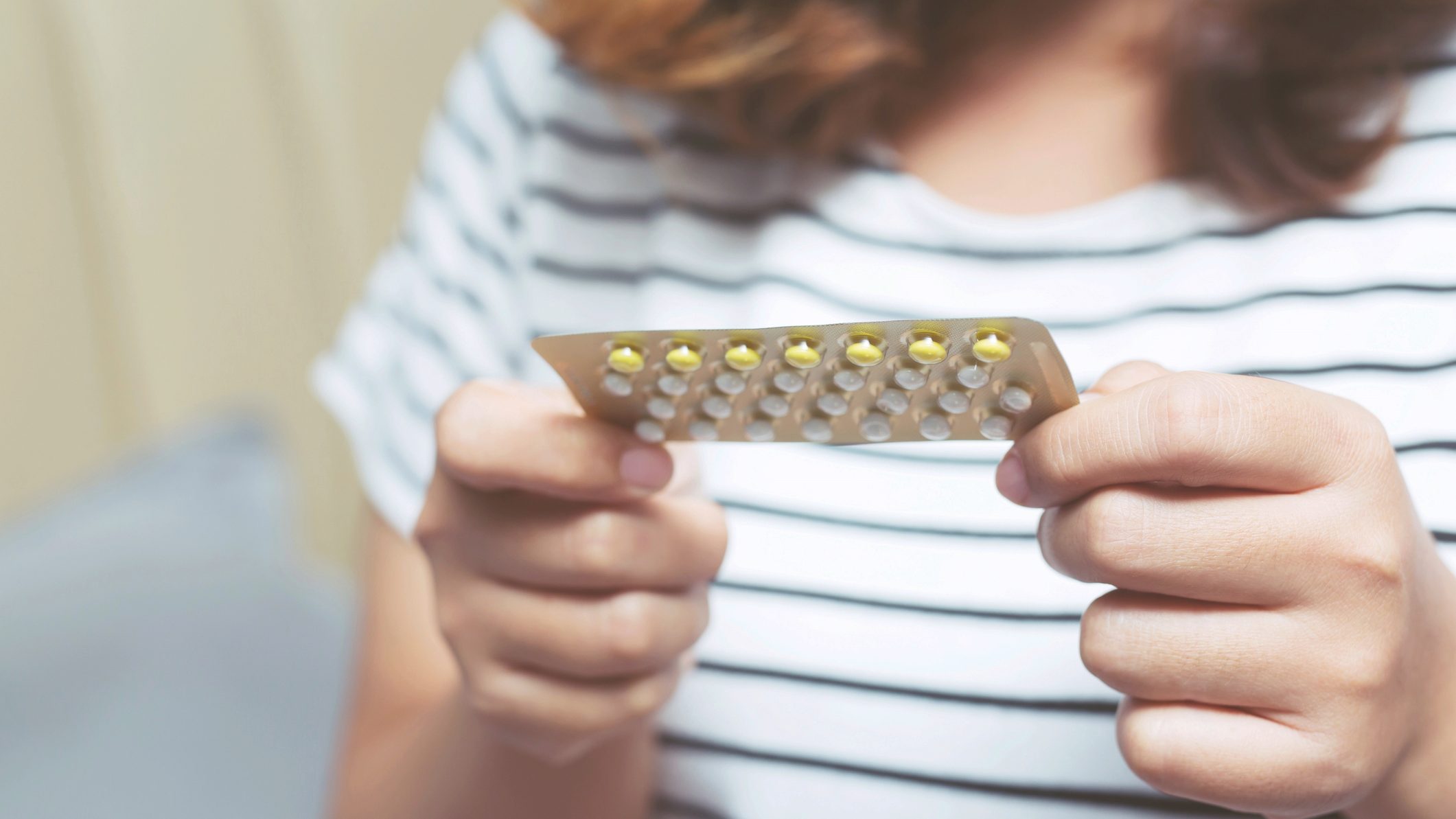 Birth control out of reach for low-income women, suggests study