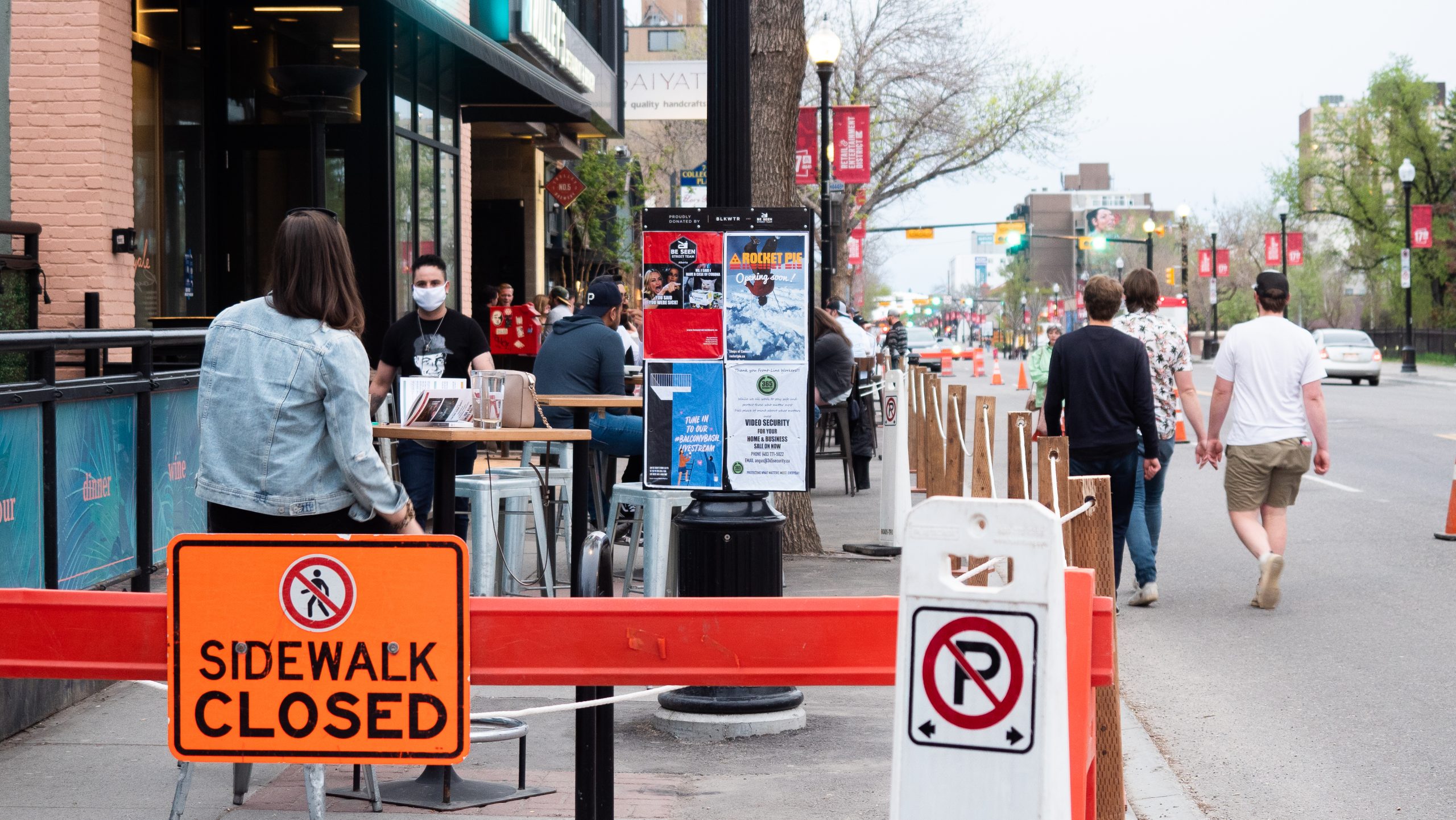Expanded patios for restaurants and bars returning to Calgary
