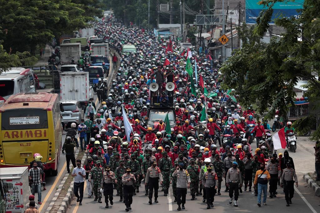 Thousands Of Students, Workers Protest New Indonesian Law | CityNews ...