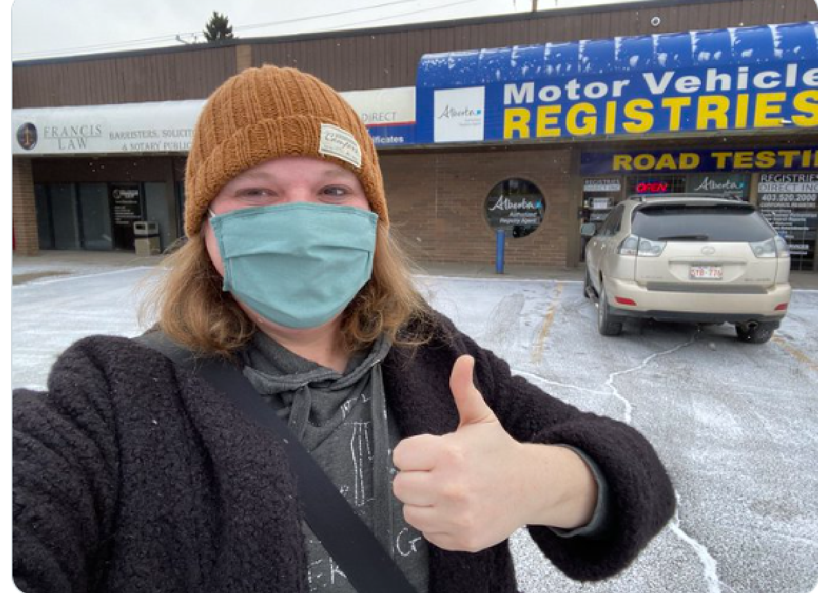 Transgender Albertan highlights driver’s license replacement difficulties