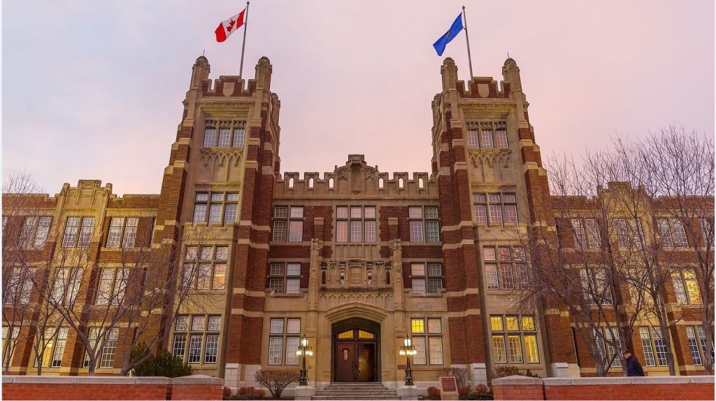 Heritage Hall stands tall on the SAIT campus in Calgary. Heritage Hall started taking classes in the building in 1922 with construction starting on the building in 1921. When SAIT opened in 1916, there were 11 students and 7 staff members.