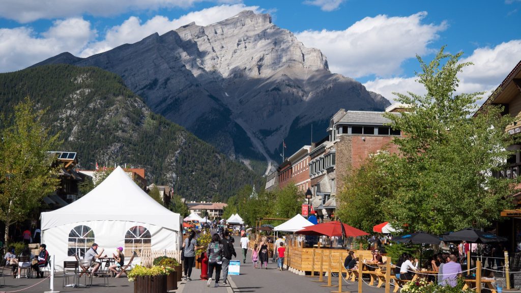 Banff validates petition against annual pedestrian zones