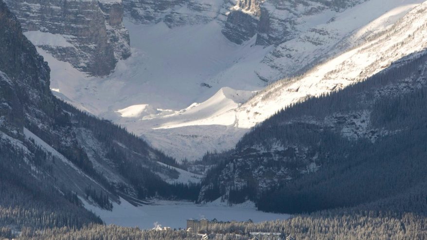 a picture of Alberta's Lake Louise