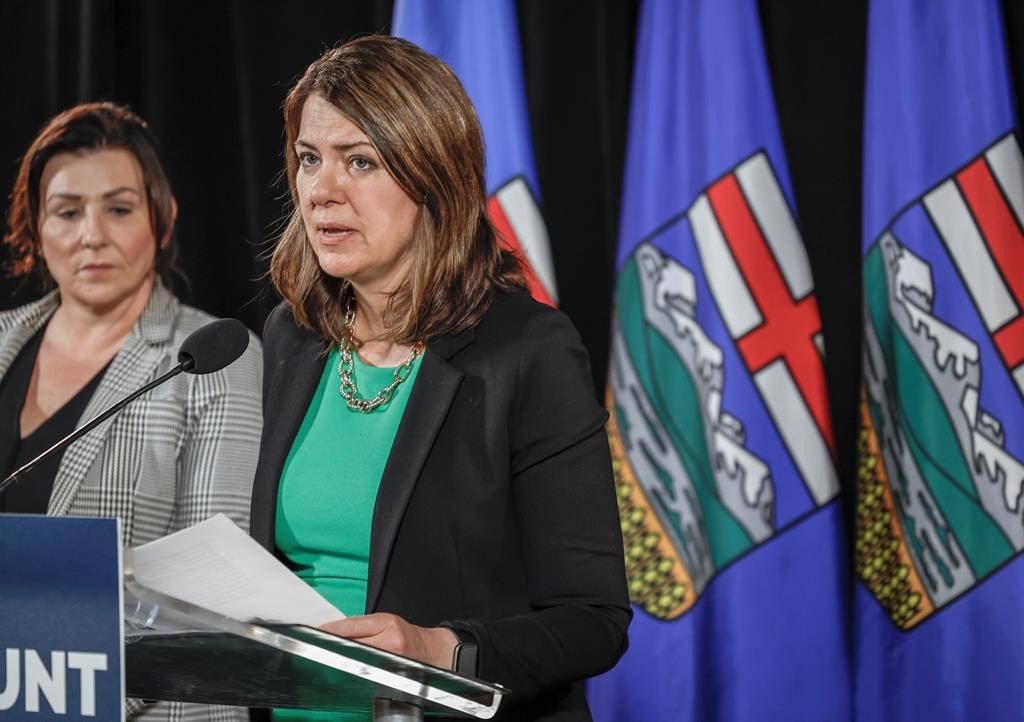 Liberals come for Alberta oil workers with sustainable jobs act