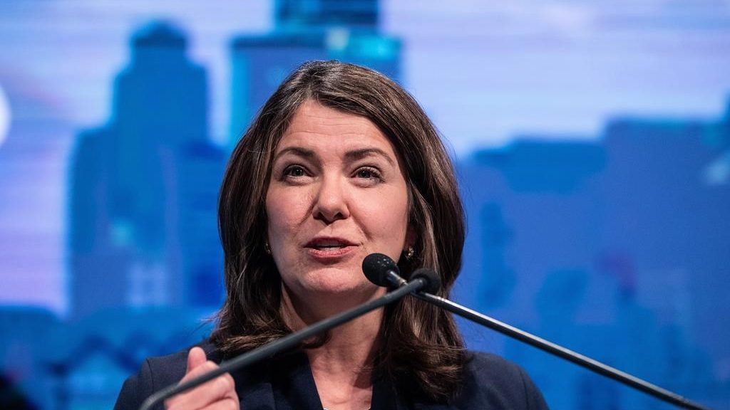 Alberta Premier Danielle Smith asks for extension of carbon tax exemption