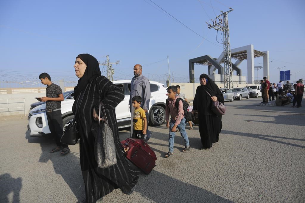 Canadian man in Gaza says Ottawa has asked him to be prepared to leave with family | CityNews Calgary