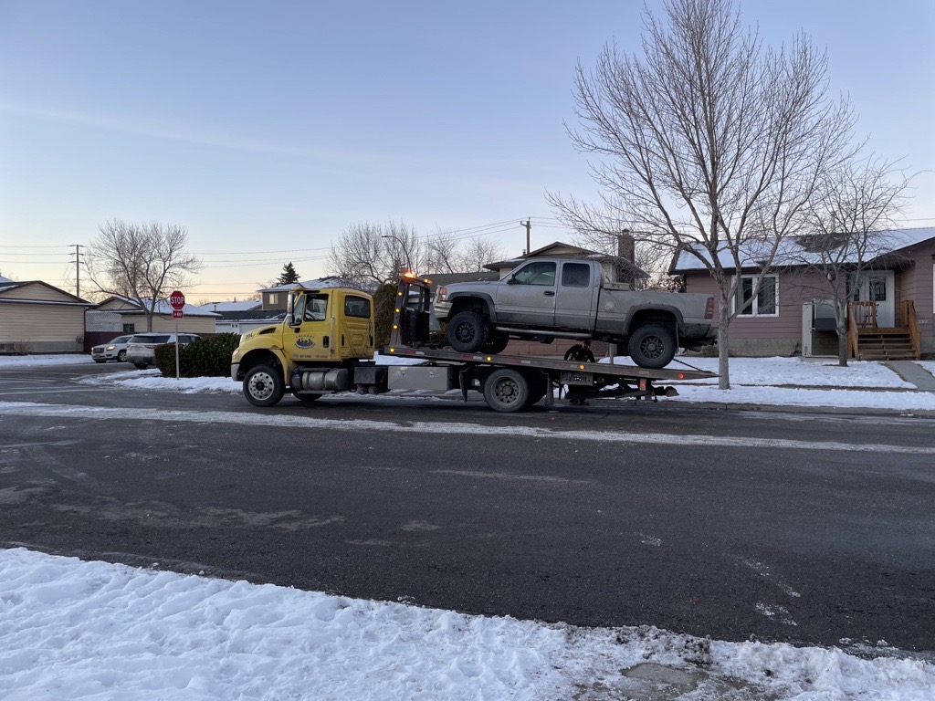 A GMC Sierra involved in a fatal road rage incident in Calgary's northwest on Tuesday, Dec. 12, 2023. (Jehn Benoit, CityNews image)