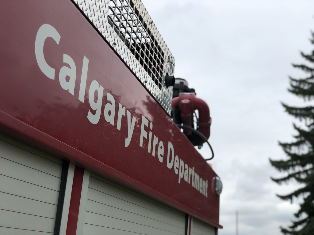 Crews battle fire at SW Calgary home