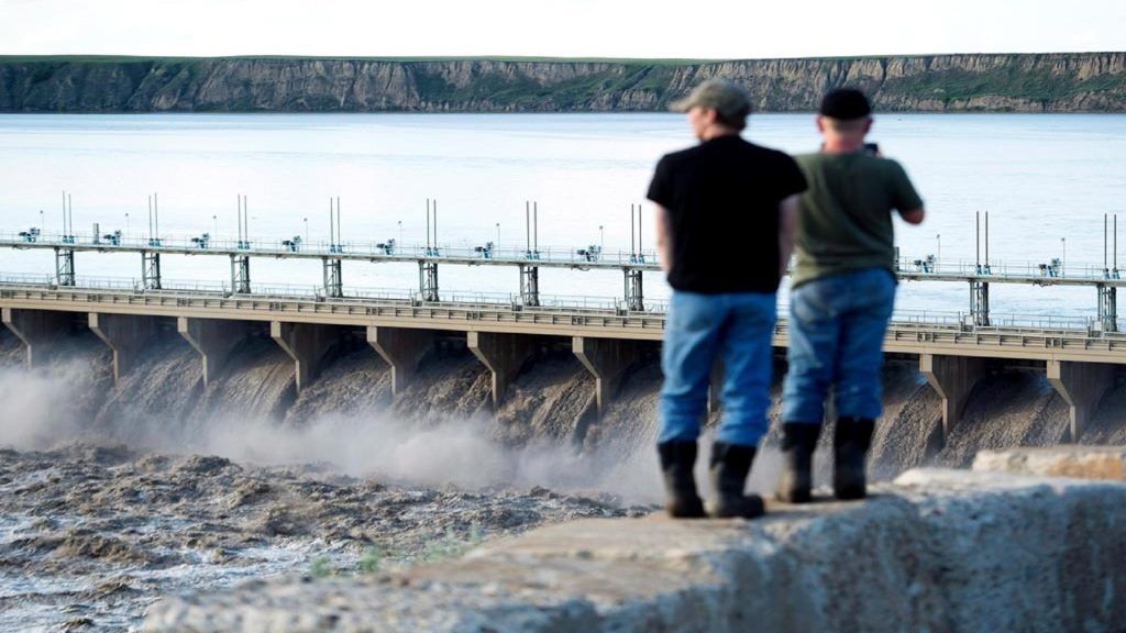 Alberta to make historic move on water-sharing amidst drought