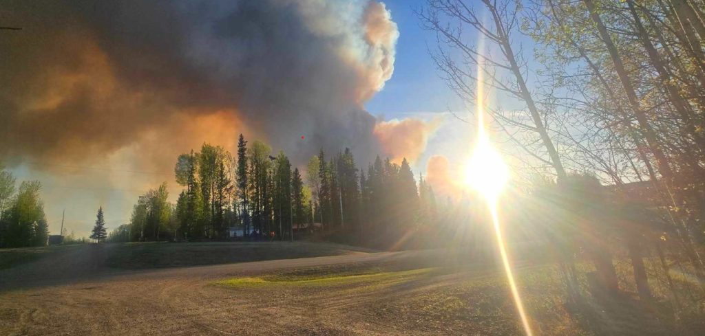 Wildfire near Fort Nelson, B.C., caused by wind blowing tree across power line: mayor