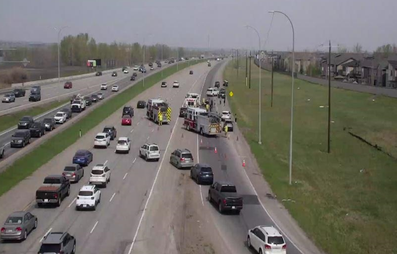 Motorcyclist rushed to hospital in multi-vehicle crash on Macleod Trail