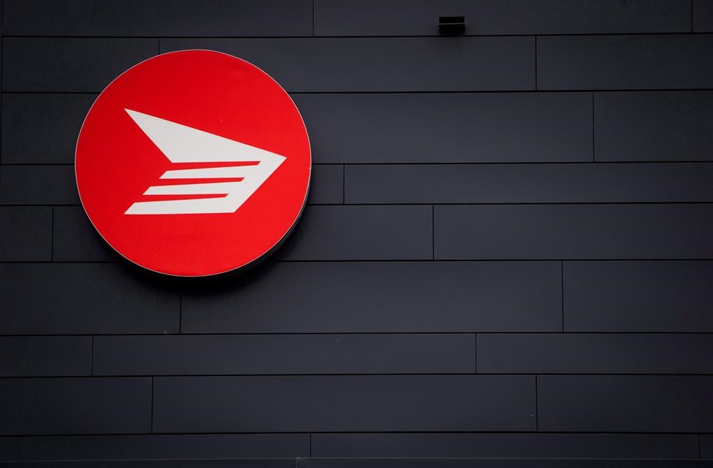 Could daily mail delivery be coming to an end? Canada Post facing financial pressure