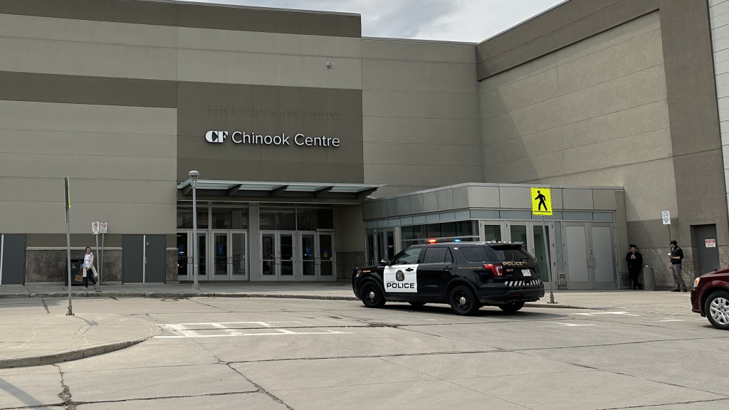 Suspect in custody after stabbing at Chinook Centre Mall