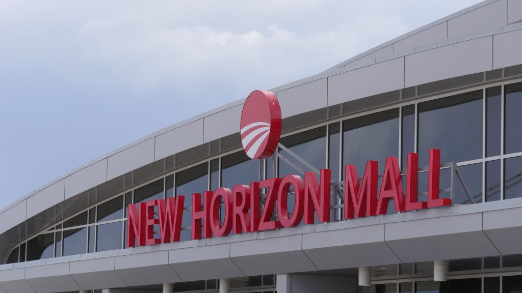 New roller rink, arcade coming to New Horizon Mall