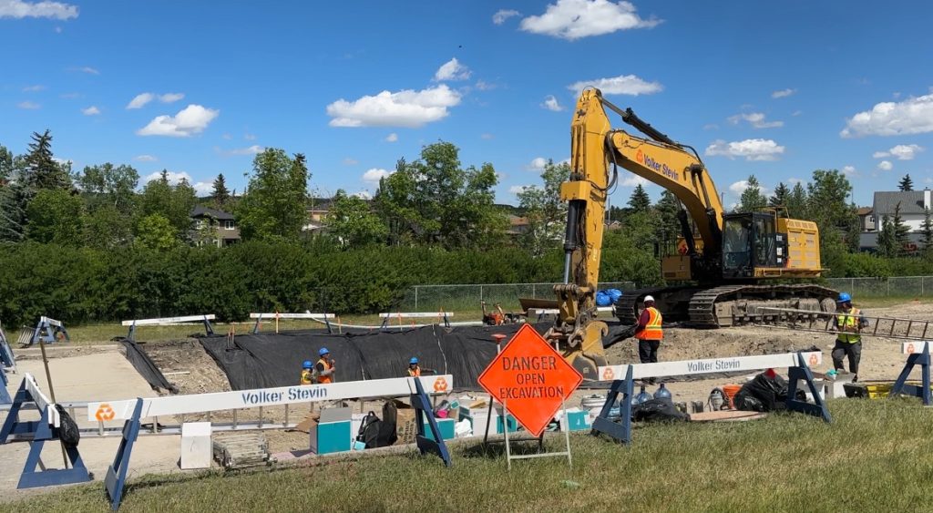 Calgary water use drops as filling of water main completed