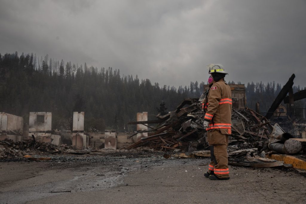 Rotting food and closed highways a concern as Jasper evacuation nears second week