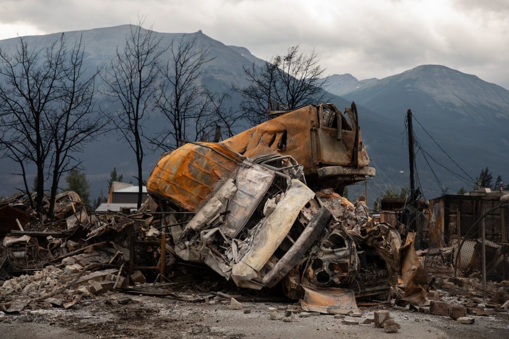Premier wants bus tours for Jasper evacuees, temporary housing while they rebuild