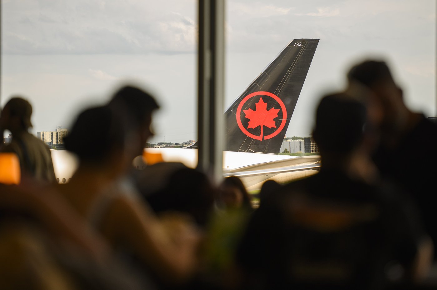 Threat of U.S. tariffs affecting Canadian travel plans south of border