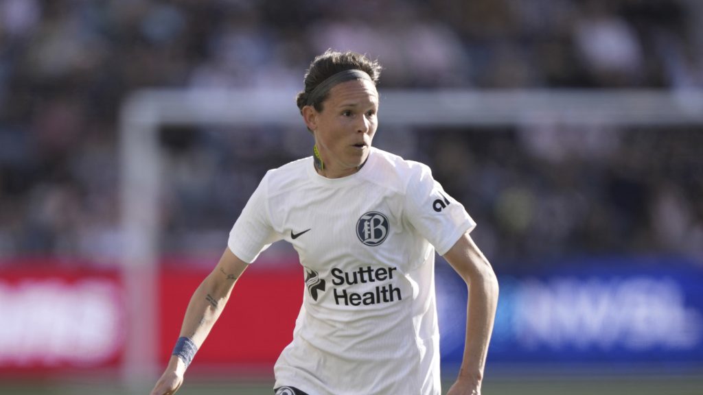 Bay FC's Emily Menges (4) plays against Angel City FC during an NWSL soccer match, Sunday, March 17, 2024, in Los Angeles. (AP Photo/Doug Benc)