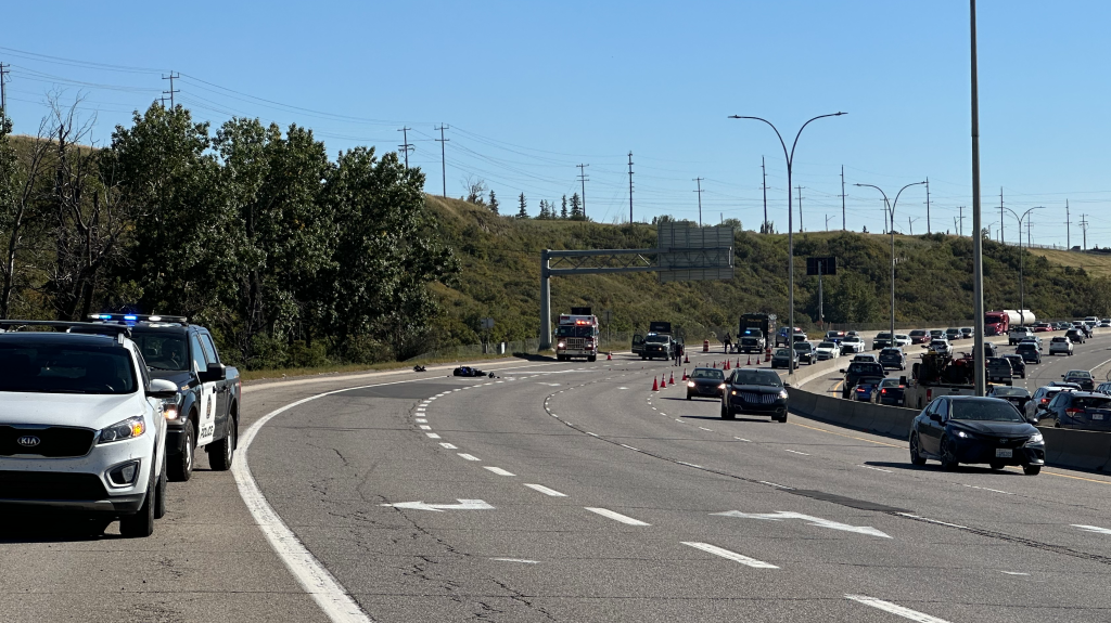 Stretch of northbound Deerfoot shut down after serious crash involving motorcycle