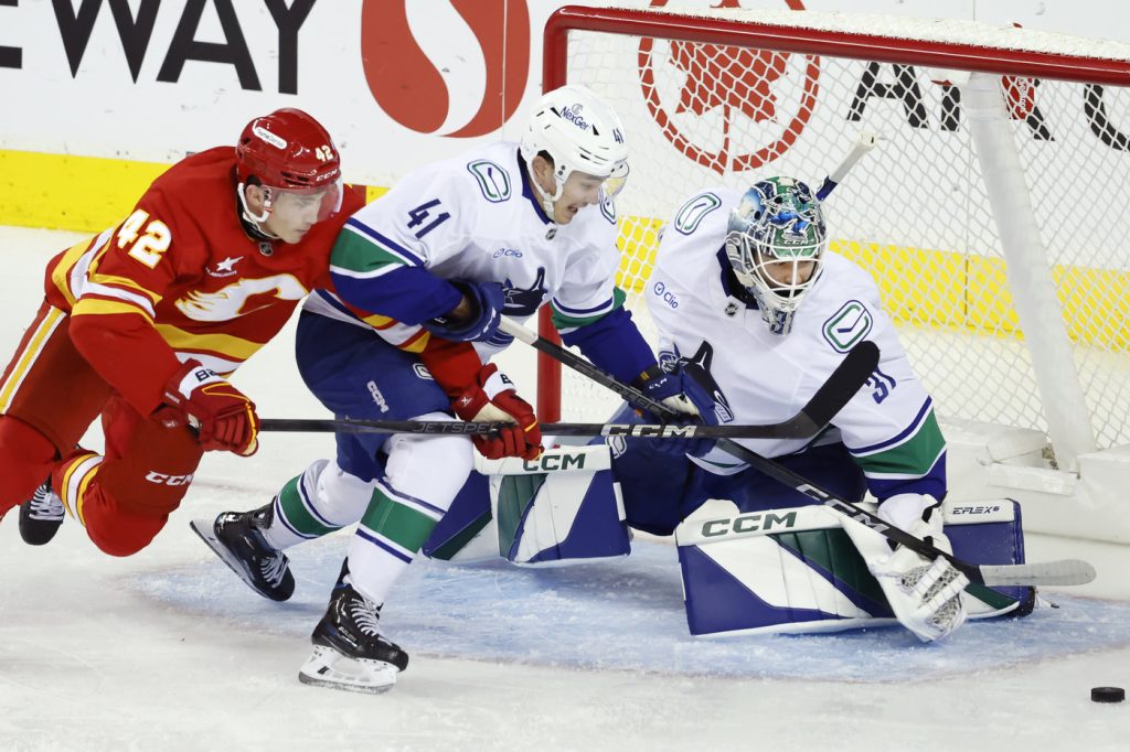 Calgary Flames remain hot in pre-season, beat Canucks 4-2