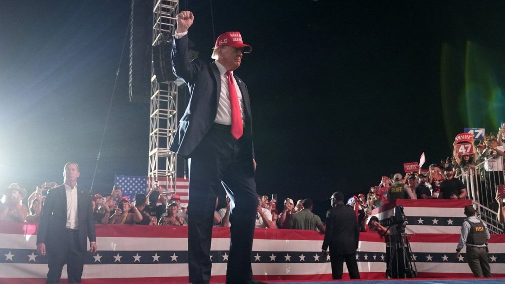 Man with loaded gun arrested near Donald Trump's weekend rally in Southern California