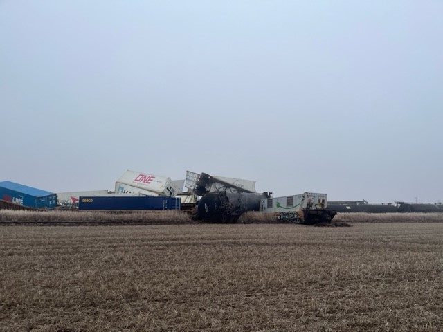 RCMP responding to 19-car train derailment near Beiseker