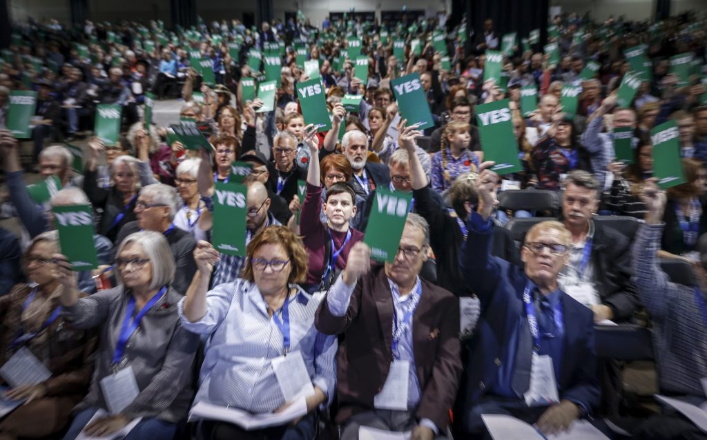 Alberta Premier Danielle Smith braces for crucial vote at weekend party conference