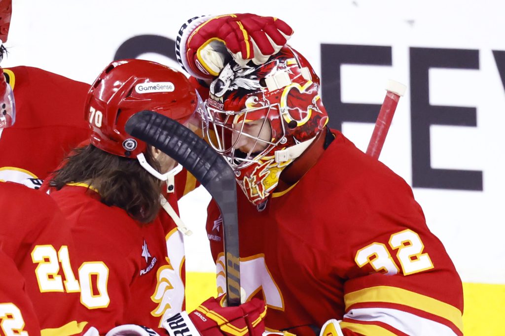 Flame's Wolf comes up big in matchup of the NHL's two smallest goalies