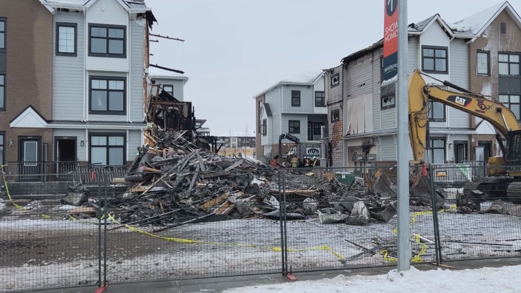 Cleanup continues after explosion collapses SE Calgary home