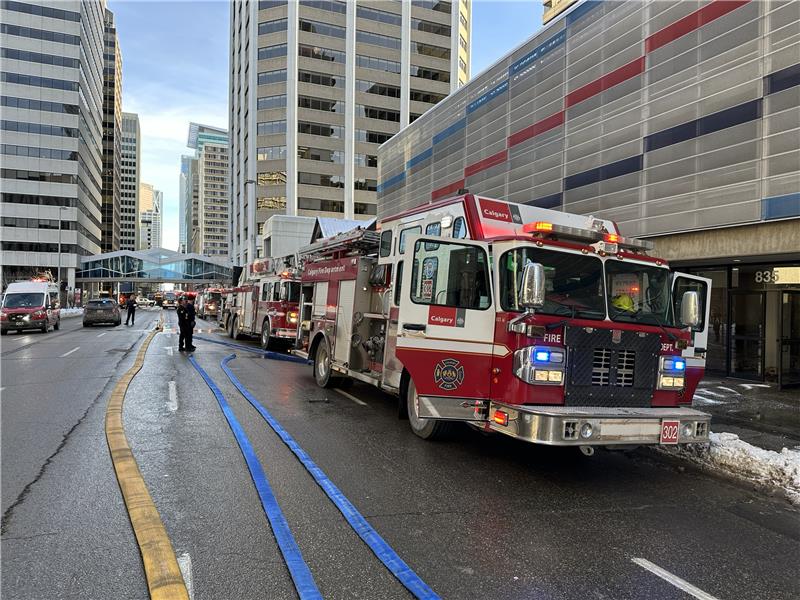 Calgary Fire responding to smoke at downtown apartment building