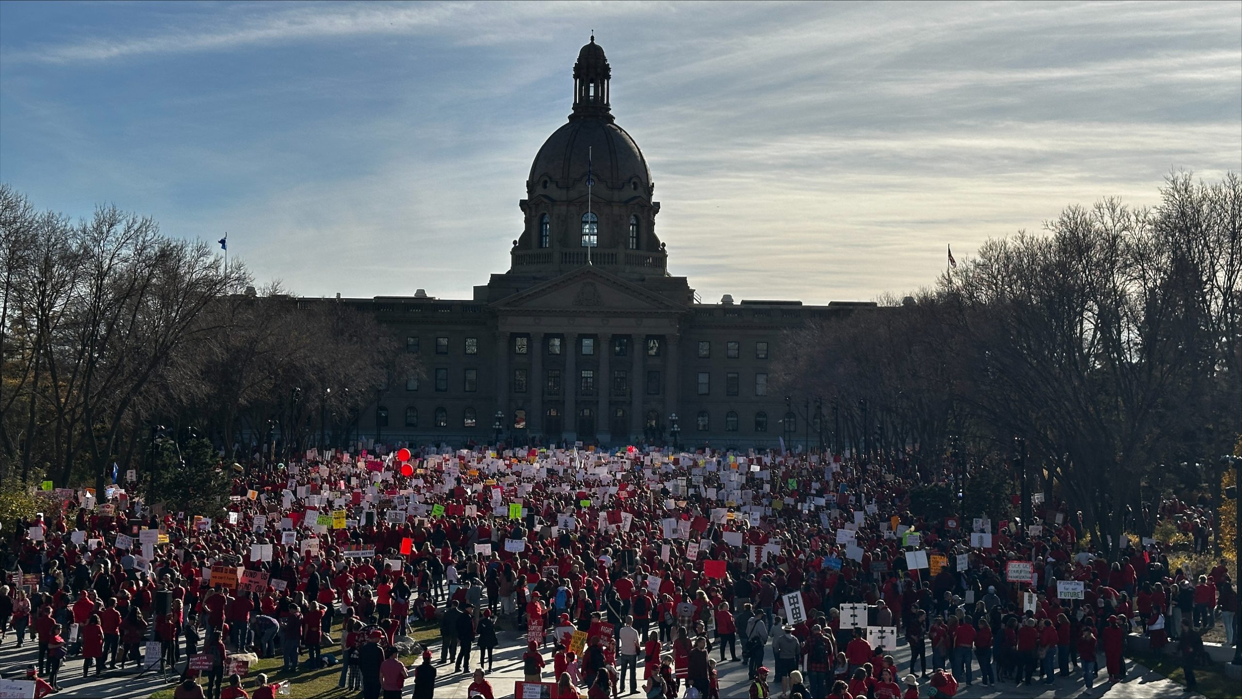 Half of Albertans say use of notwithstanding clause to end teacher strike inappropriate: Leger poll