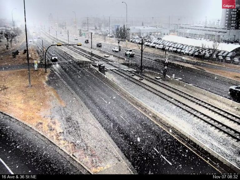 Snow falls in Calgary on 16 Avenue at 36 Street NE on Friday, Nov. 7, 2025. (City of Calgary traffic cameras)