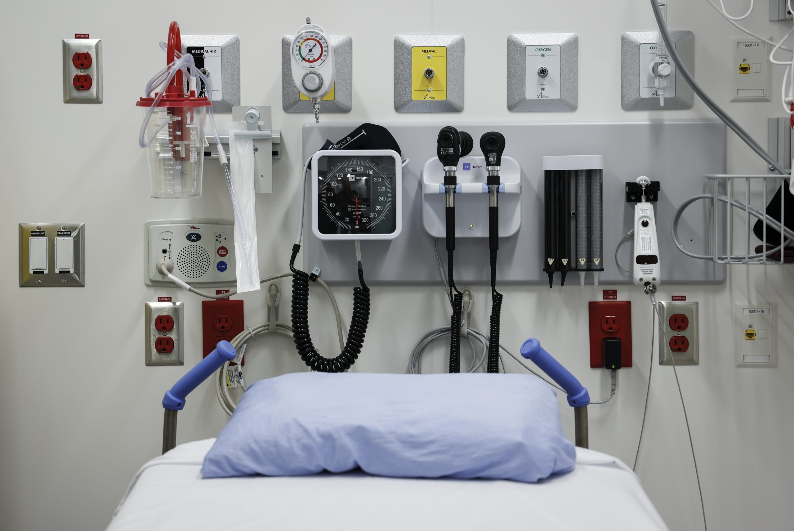 Restructured provincial healthcare system not capable of managing spikes in demand, Alberta doctors say