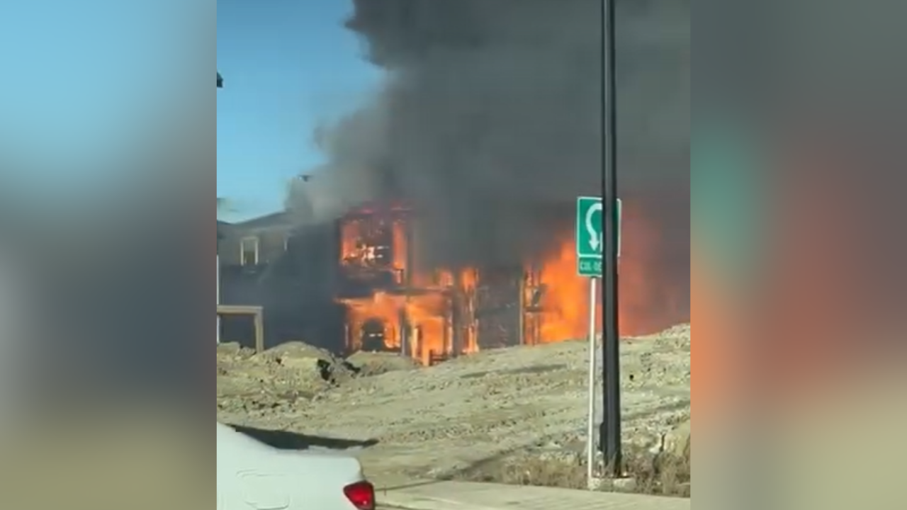 Structure fire destroys homes under construction east of Calgary