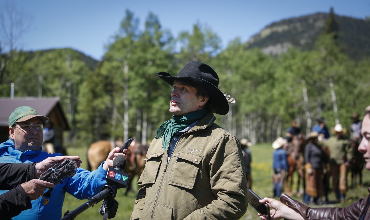 Country artist Corb Lund in Calgary for coal mine ban citizen petition