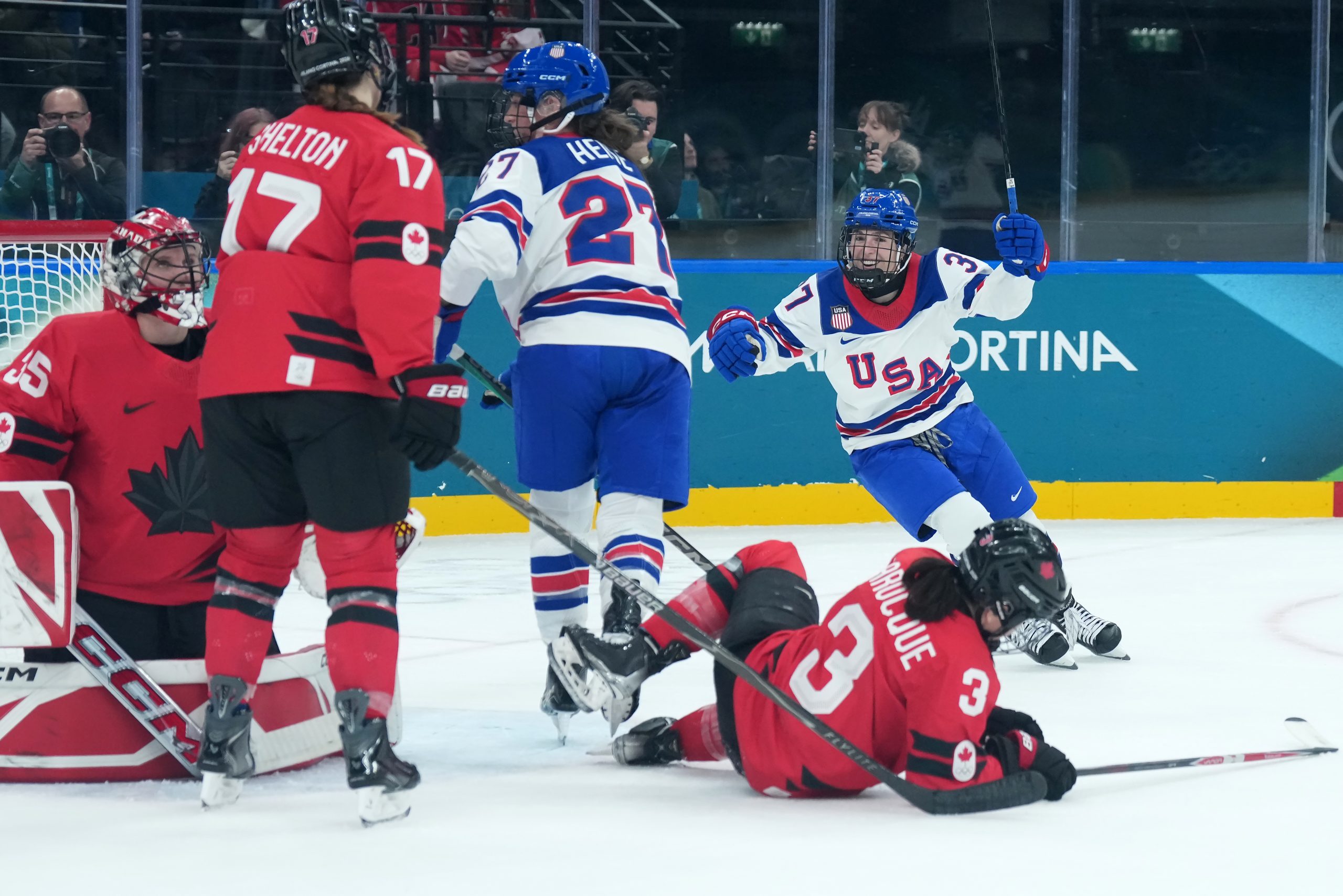 Canada falls to U.S. 5-0 in Olympic women’s hockey