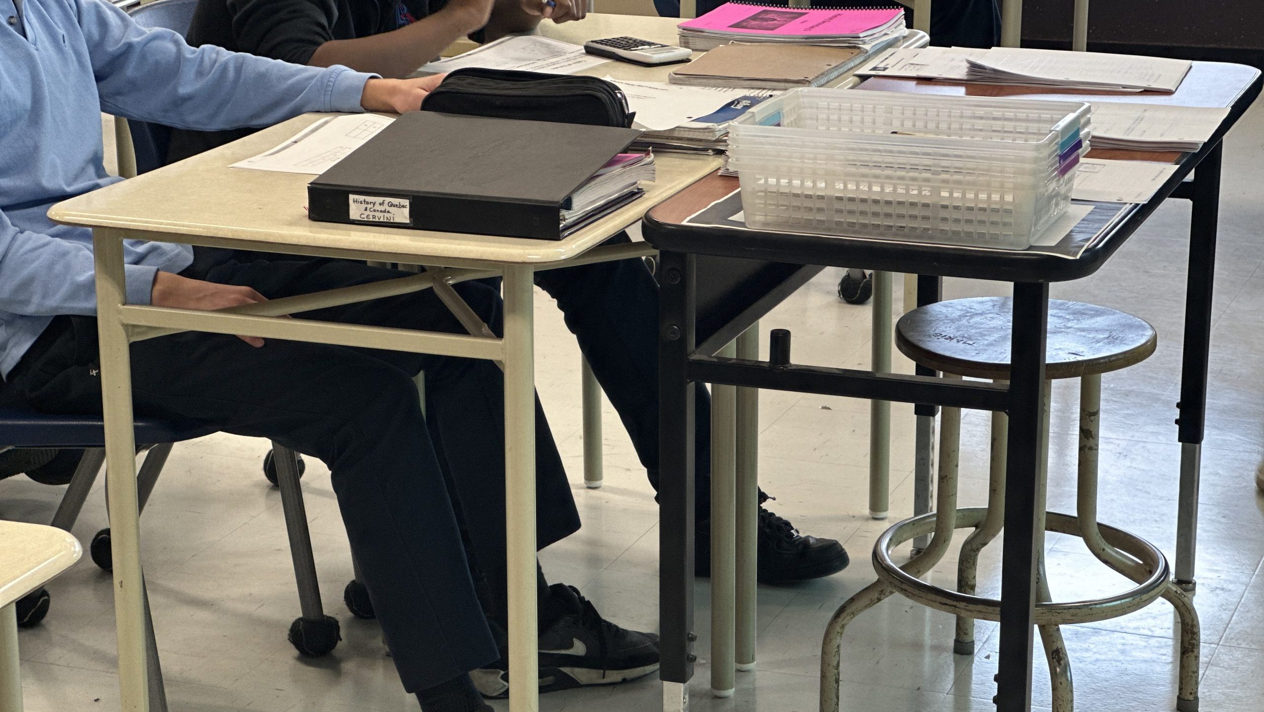 Alberta premier announces $143M for extra staff to tackle complex classrooms