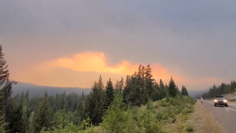 Wildfire 12 km from Jasper forces evacuation of town, national park