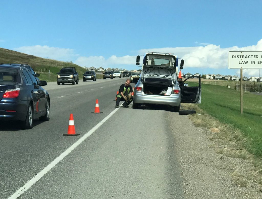 Paramedics, tow truck drivers criticize Alberta's diluted safety  legislation for roadside workers